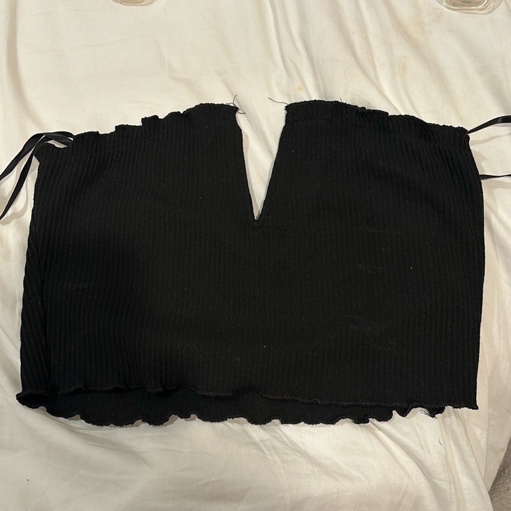 RUBY & JENNA black strapless top